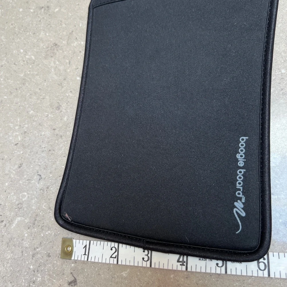Boogie Board in Blue w/ Case: writes using fingernail & erases w touch of button